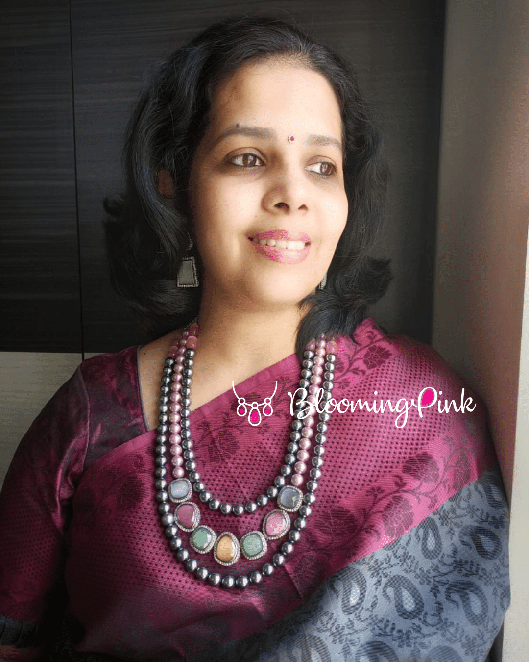 Enchantress - 3 Stranded Shell Pearl Necklace