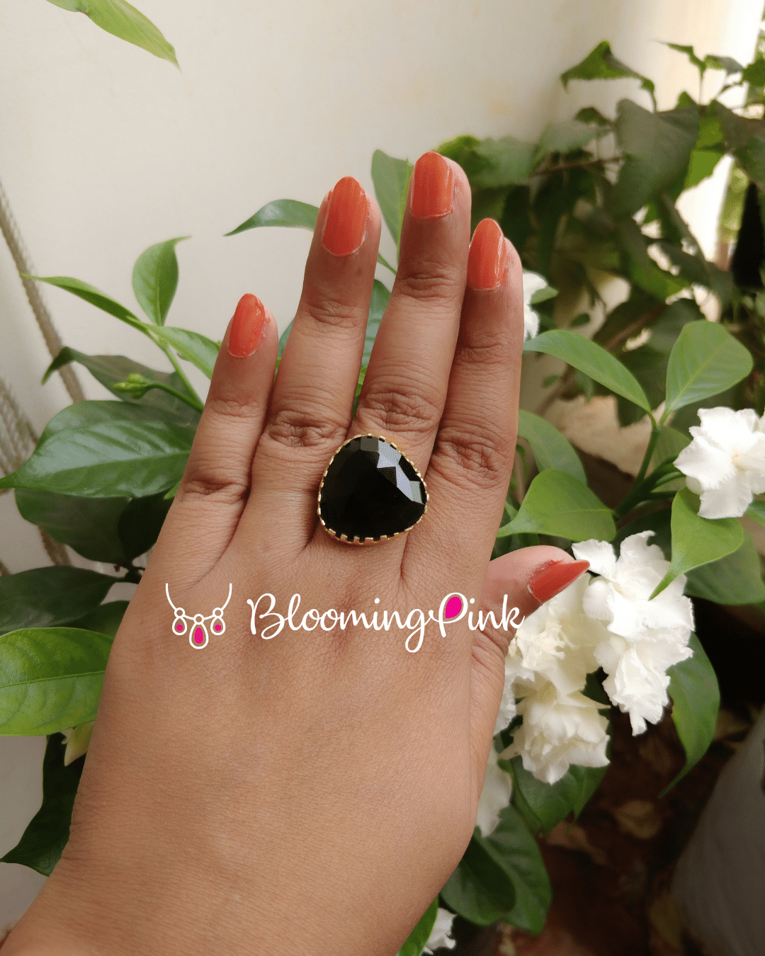 Curved Triangle Ring