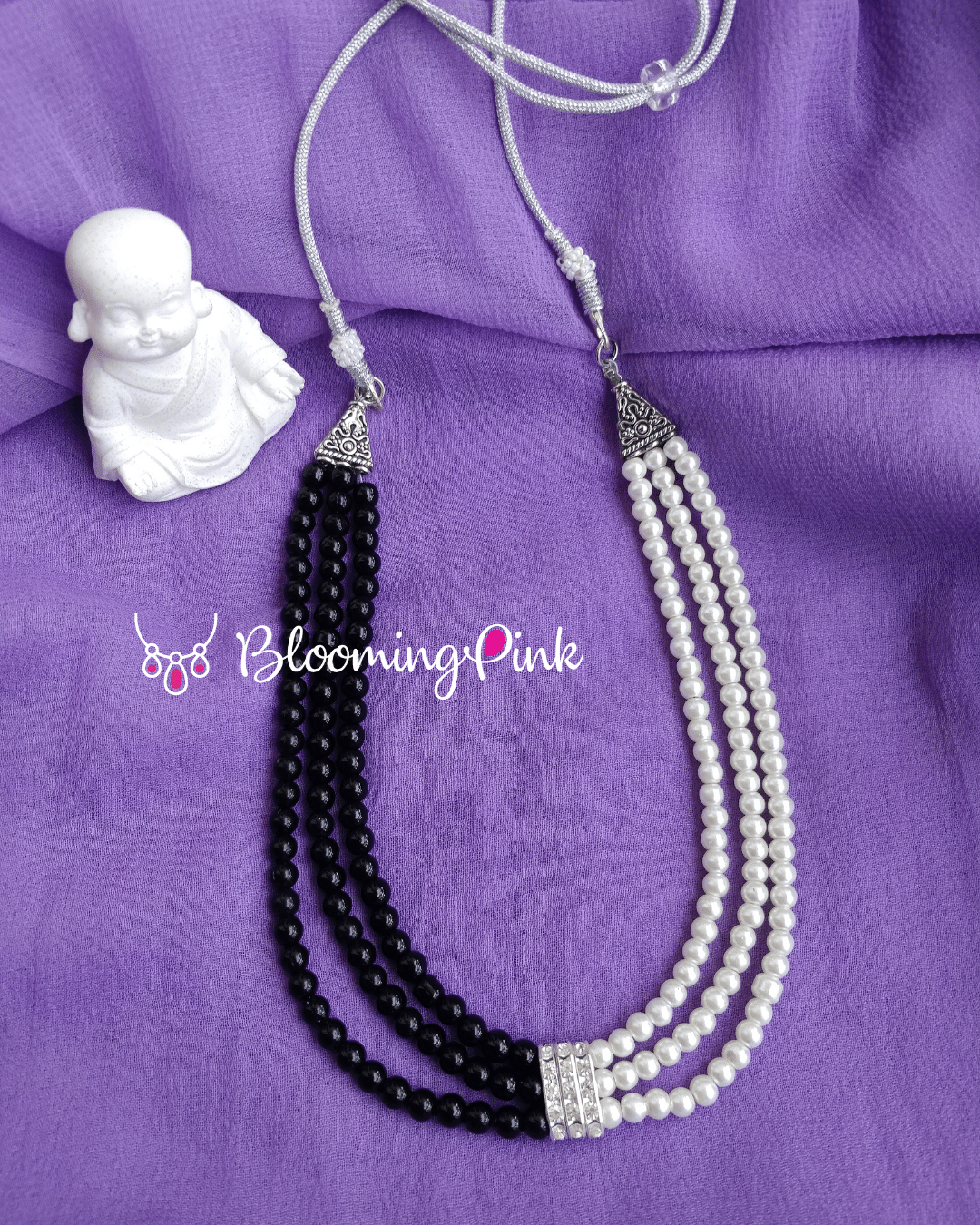 Black & White Short Necklace