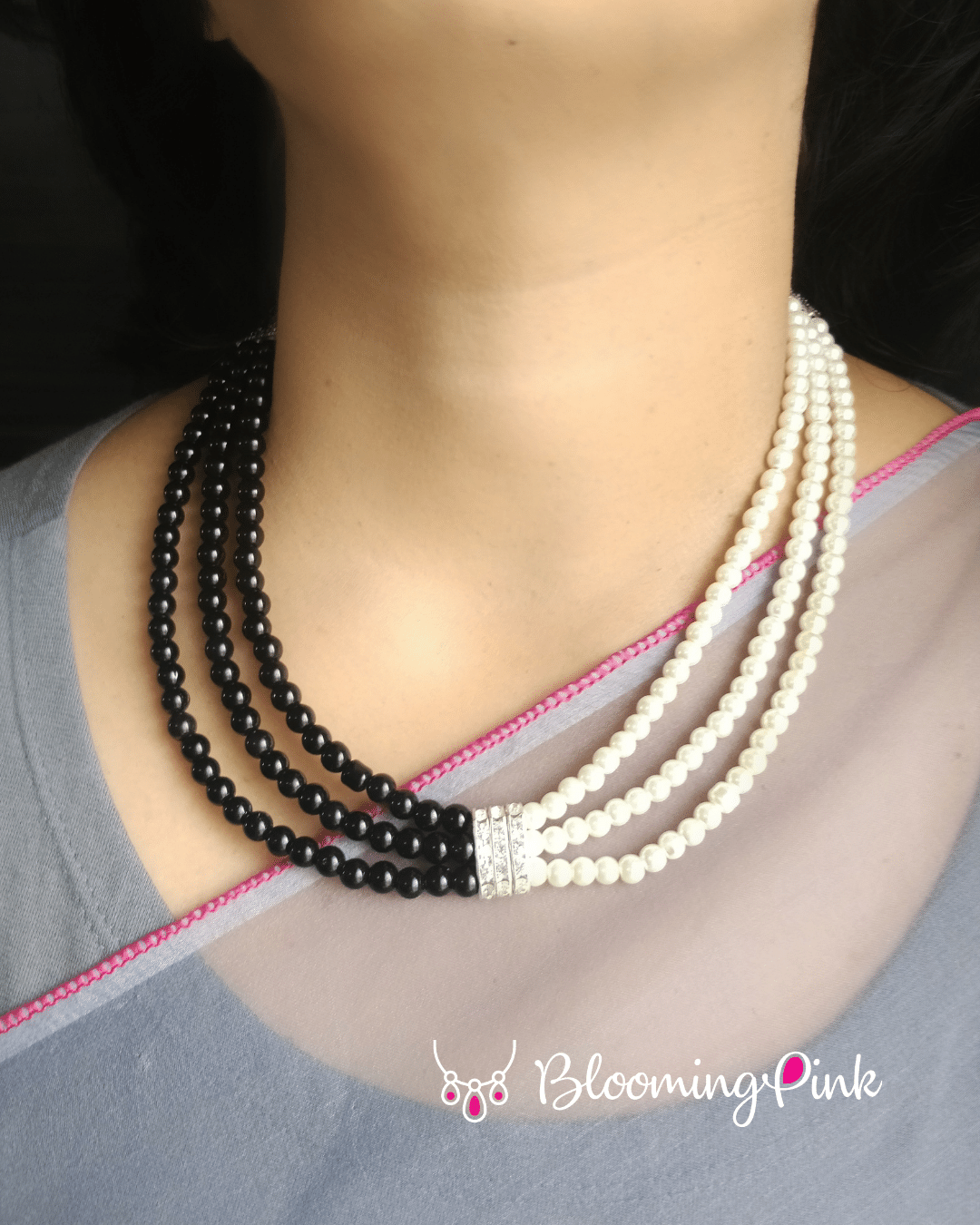 Black & White Short Necklace
