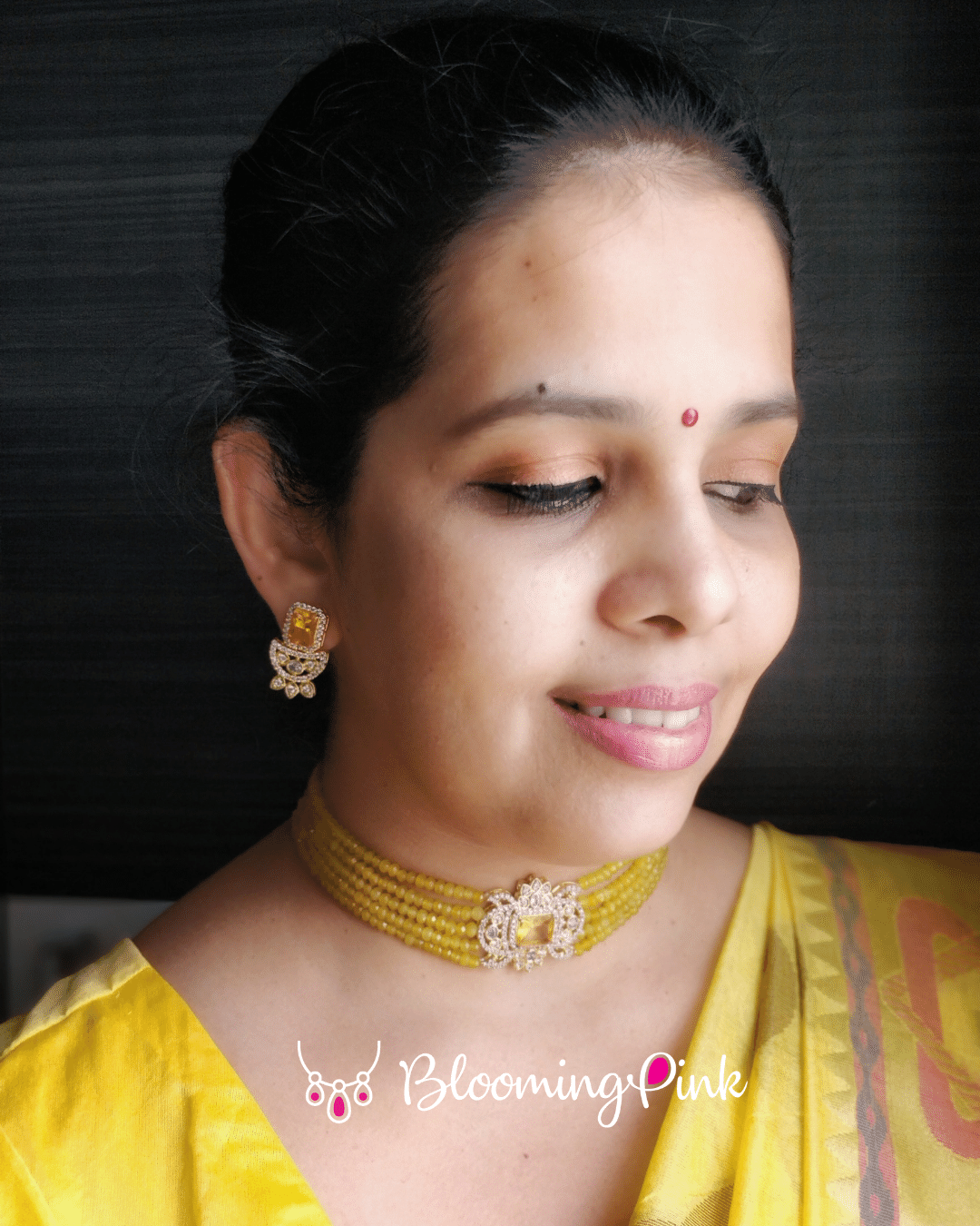 Manavathi Choker