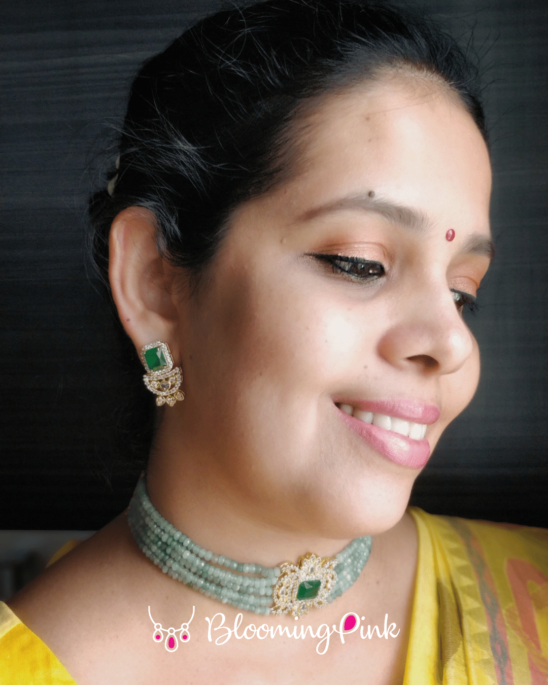 Manavathi Choker