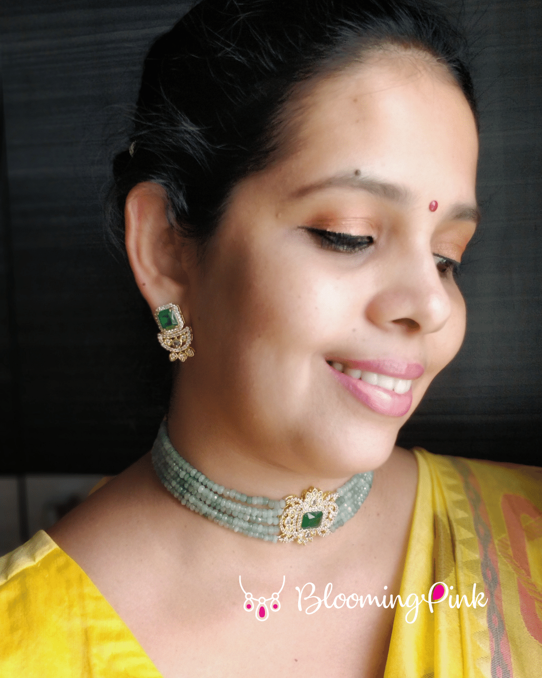 Manavathi Choker