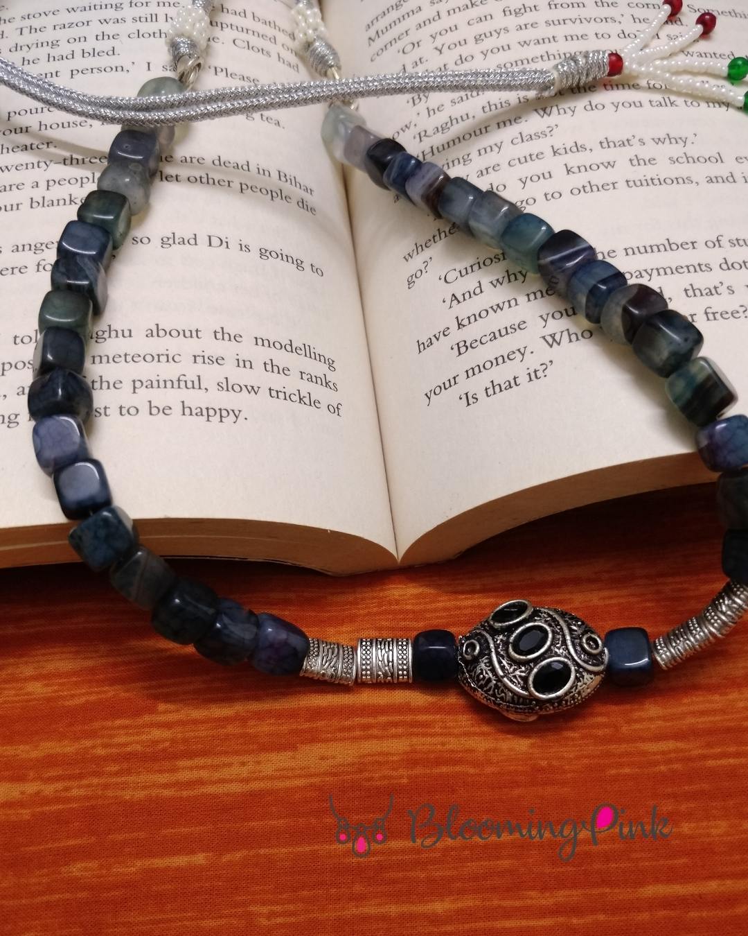Grey Square Agates Short Necklace