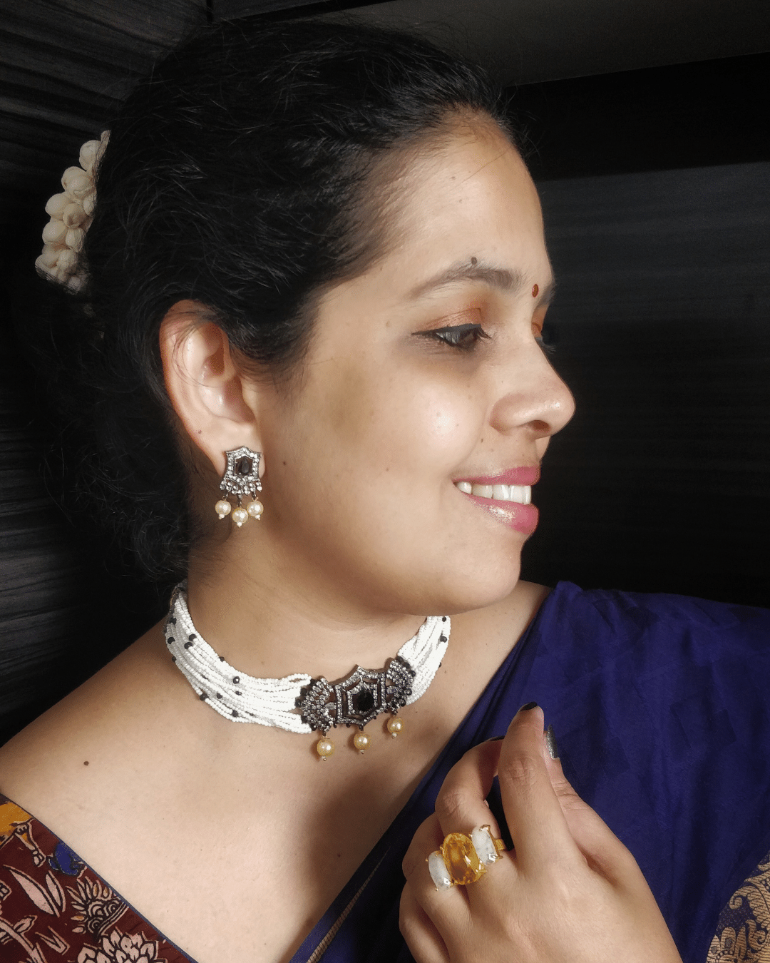 Swethika White Choker