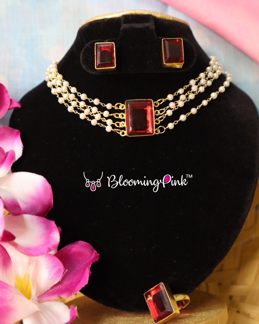 Pearl Strings Choker