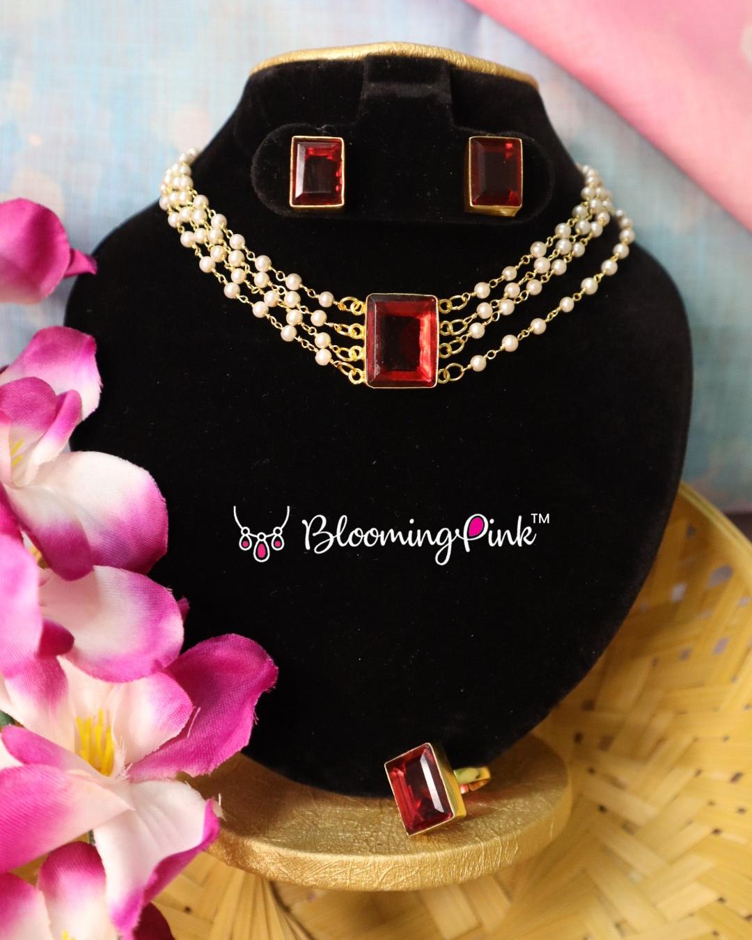 Pearl Strings Choker