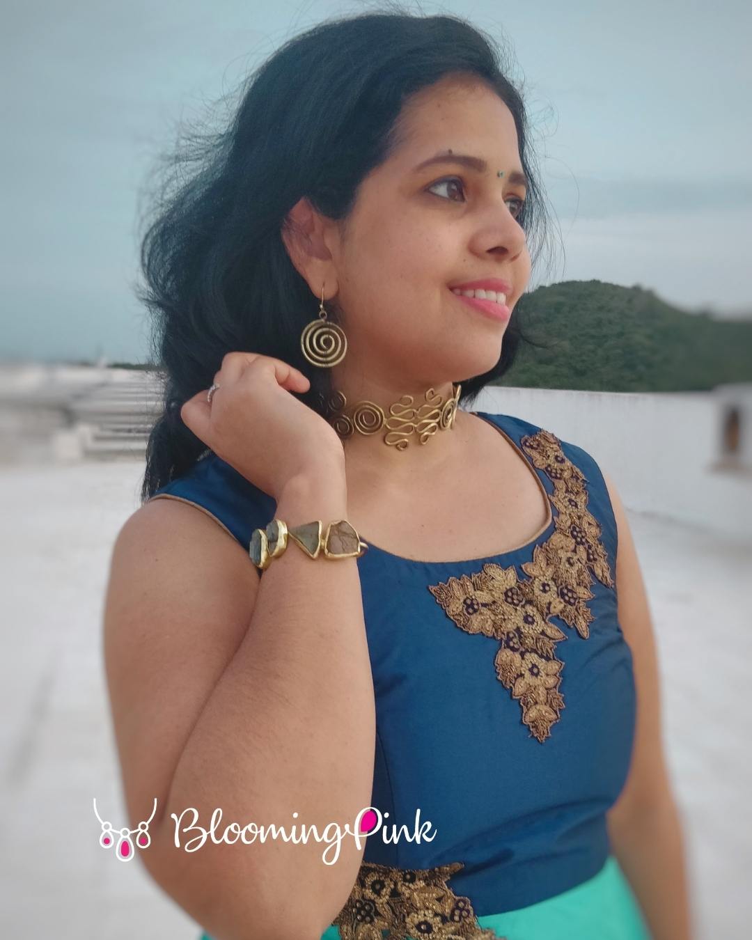 Stylish Antique Choker