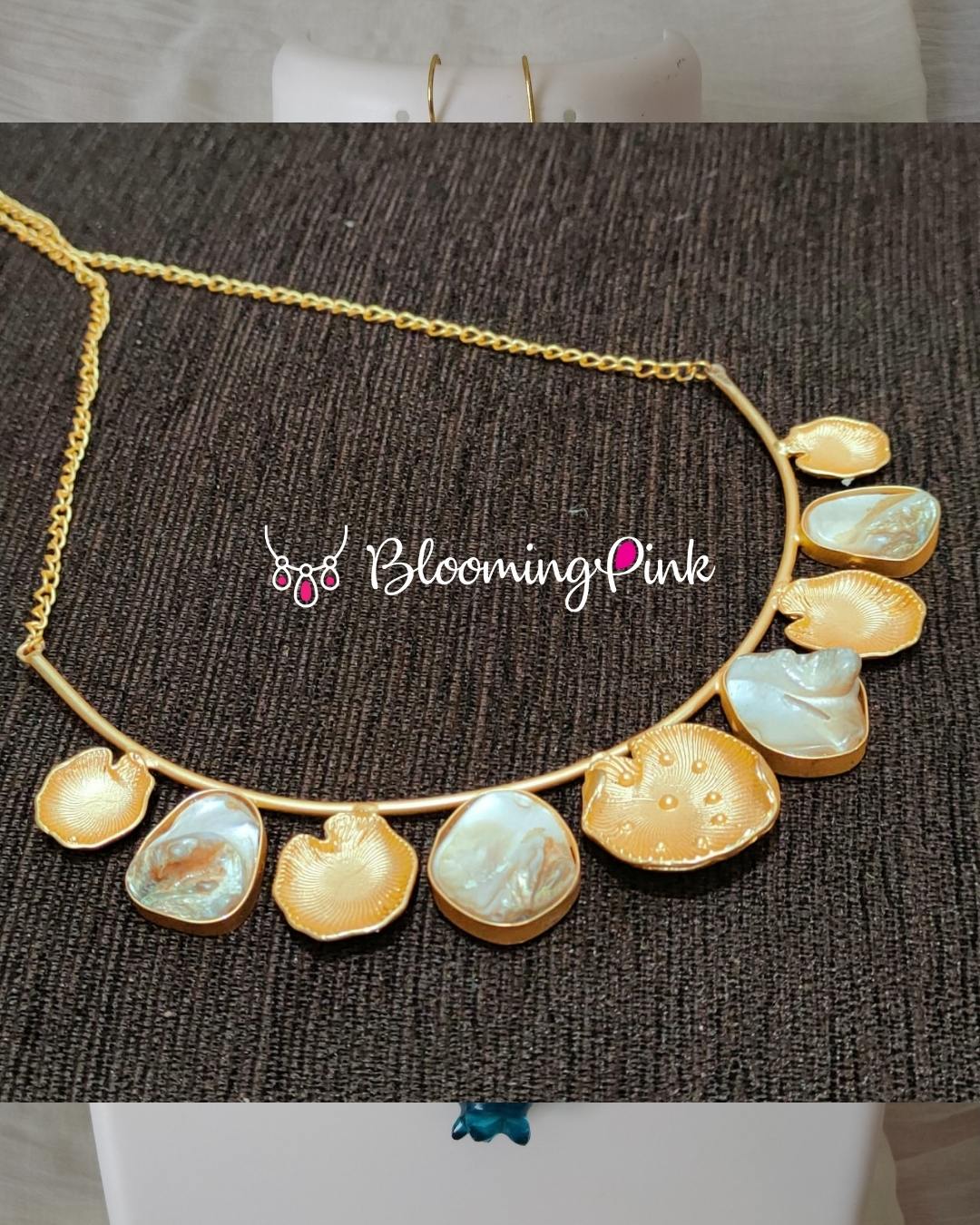 Mermaid Pearl Neck Cuff