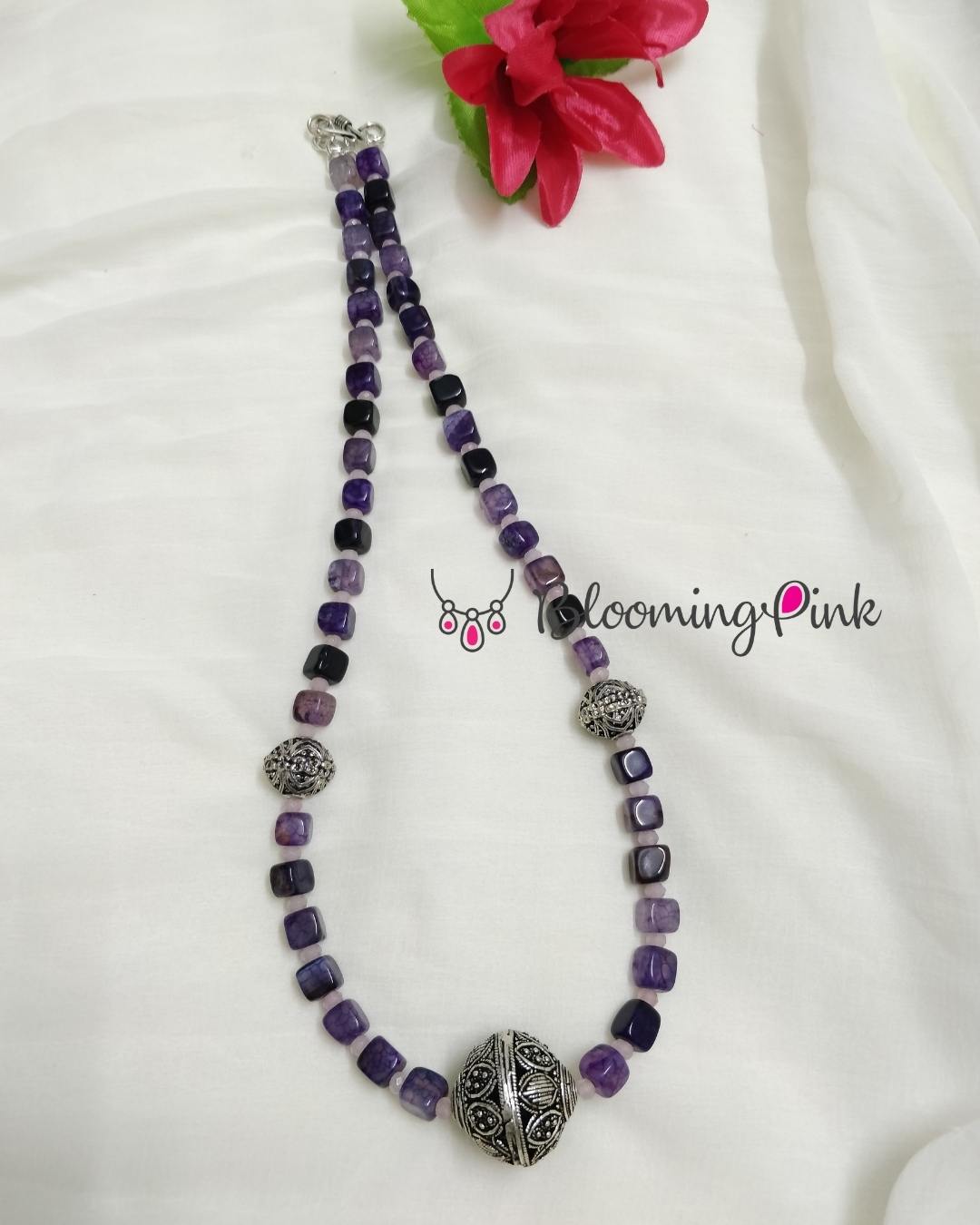 Purple Squares Chain