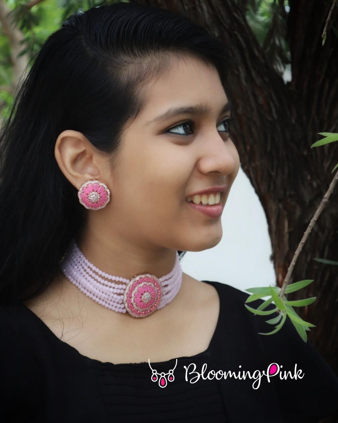 Merly Pink Choker