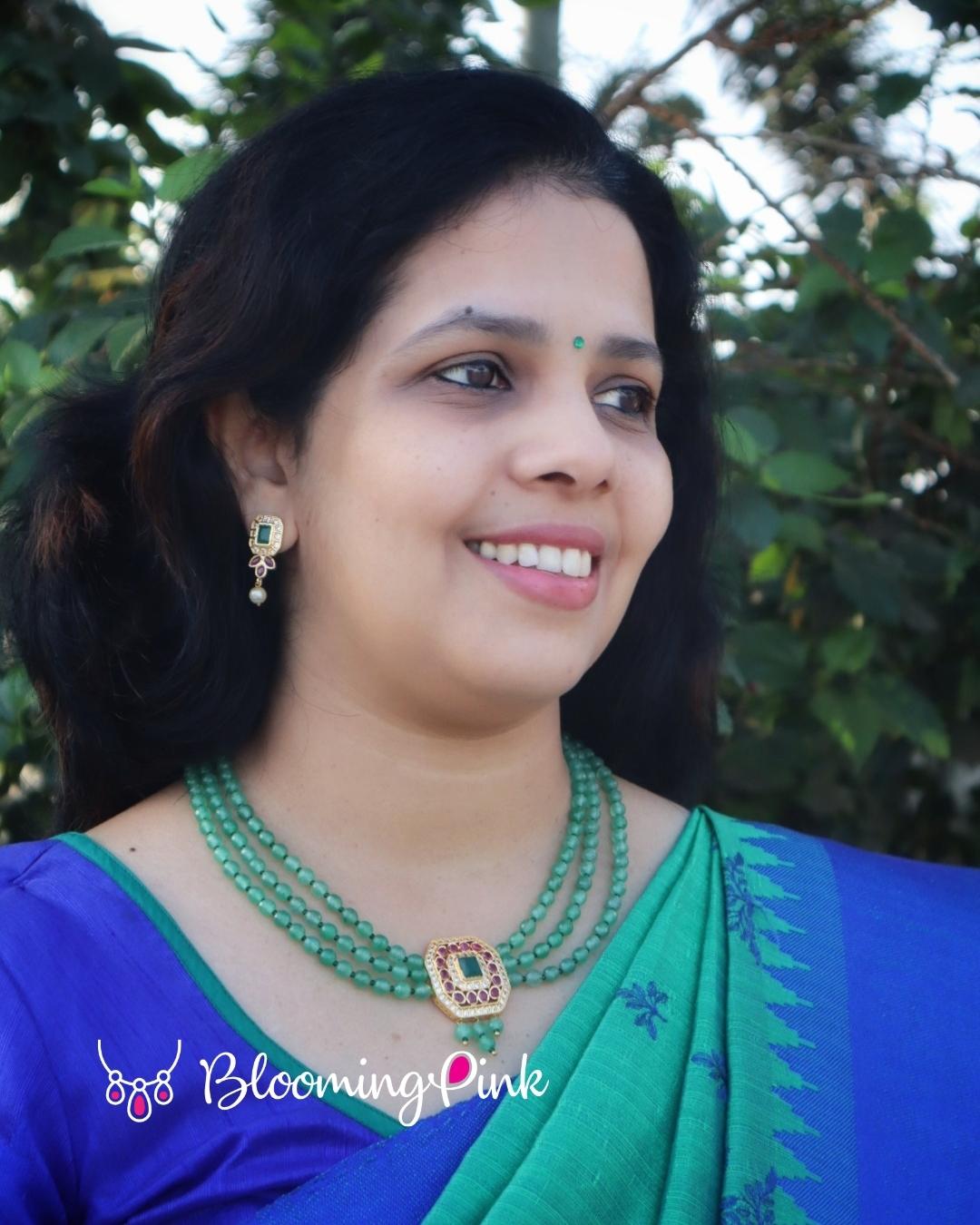 Sahana Kemp Agates Necklace