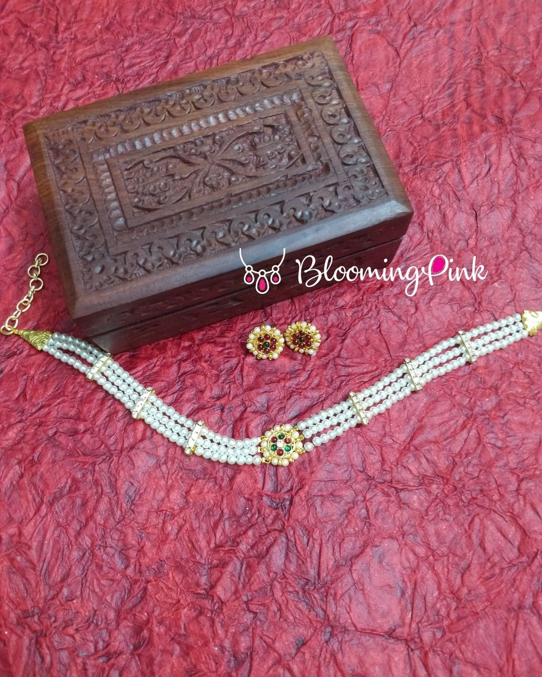 White Beads Kemp Choker