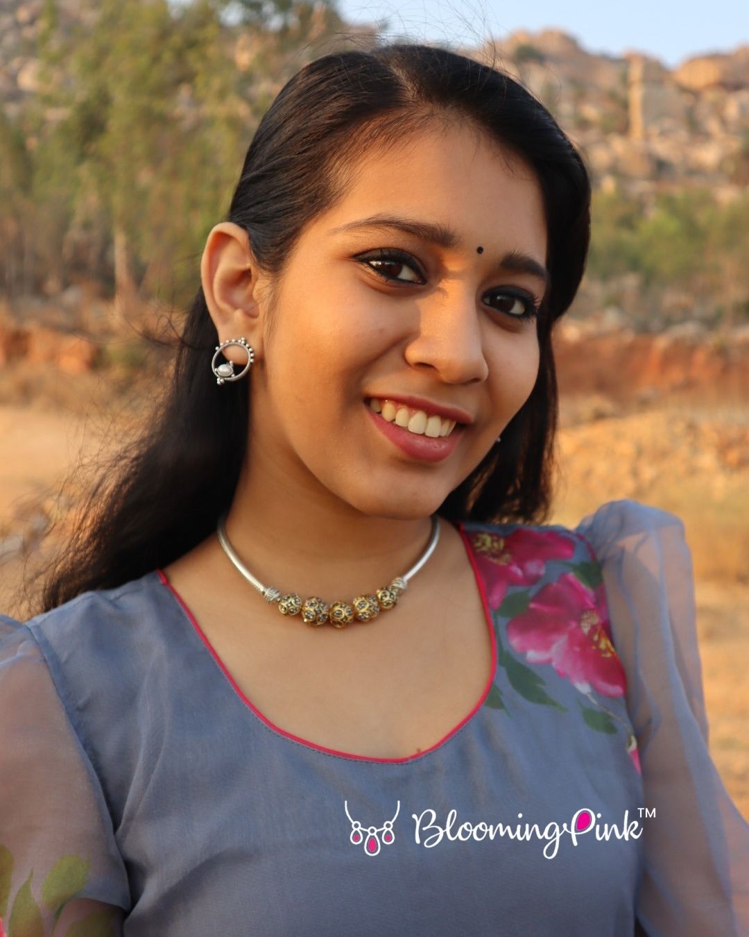 Silver Hasli Paachi Neck cuff