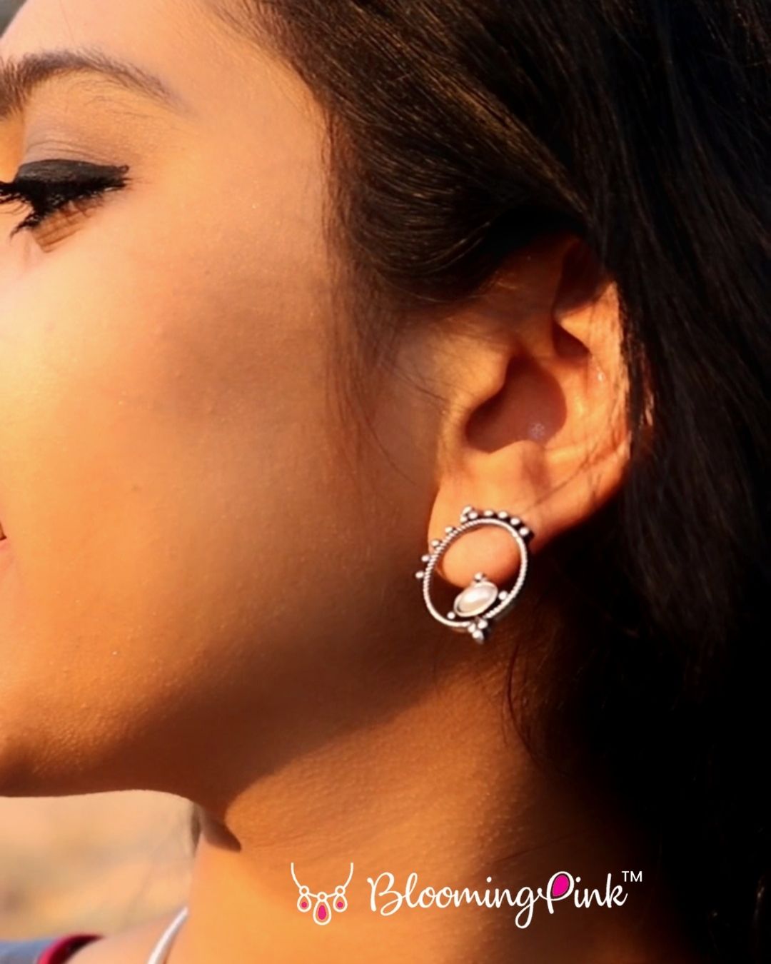 Ring Studs