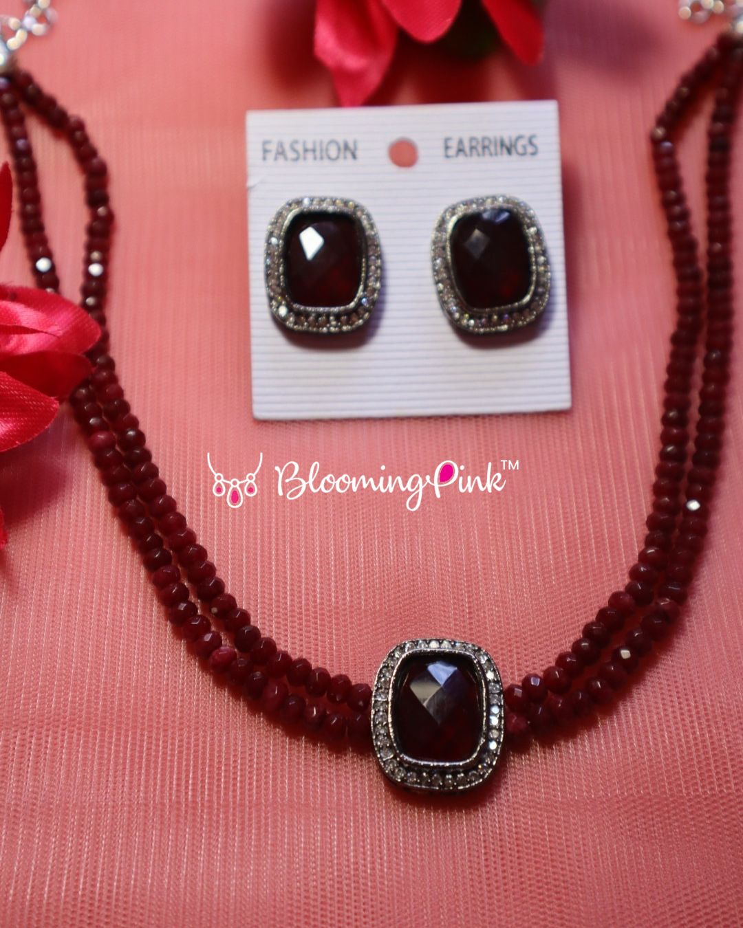 Hina Agates Short Necklace