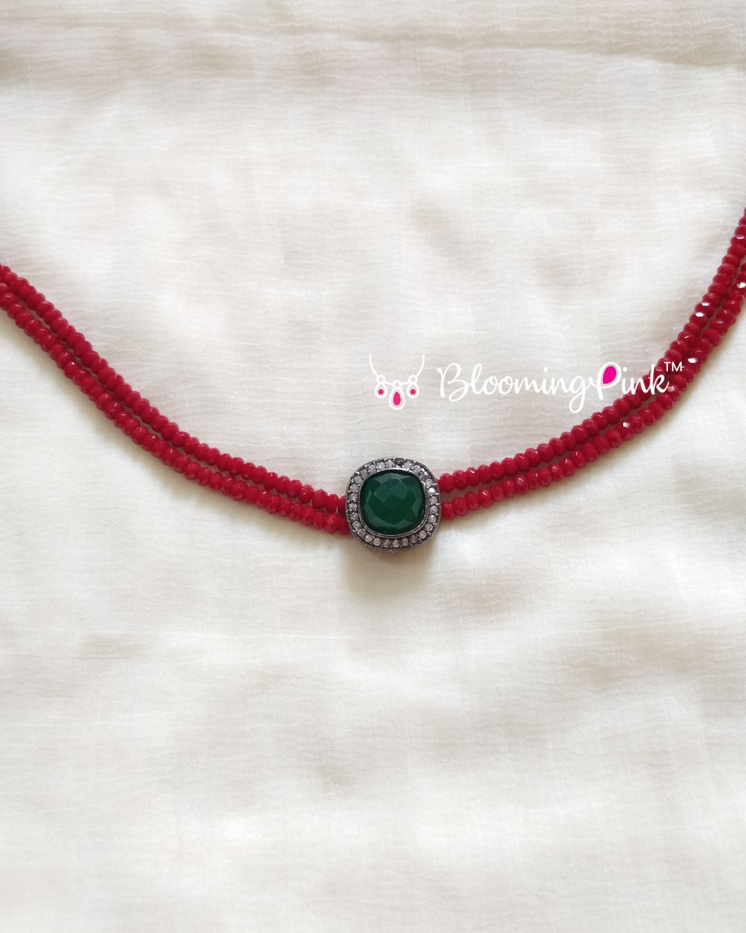 Hina Agates Short Necklace