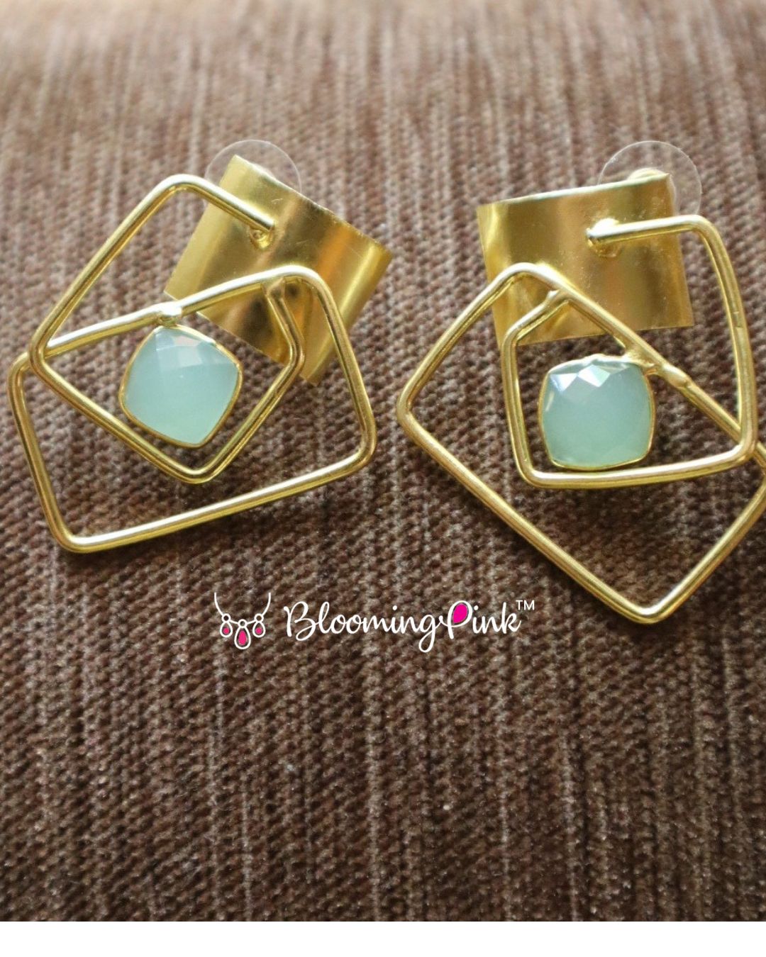 Entangled Studs