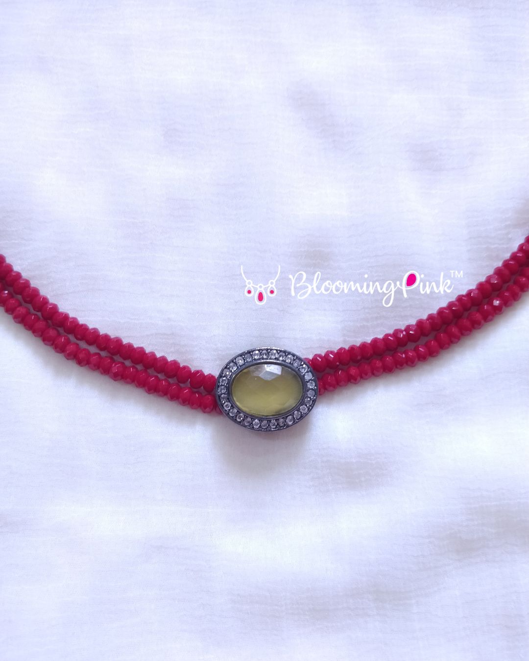 Hina Agates Short Necklace