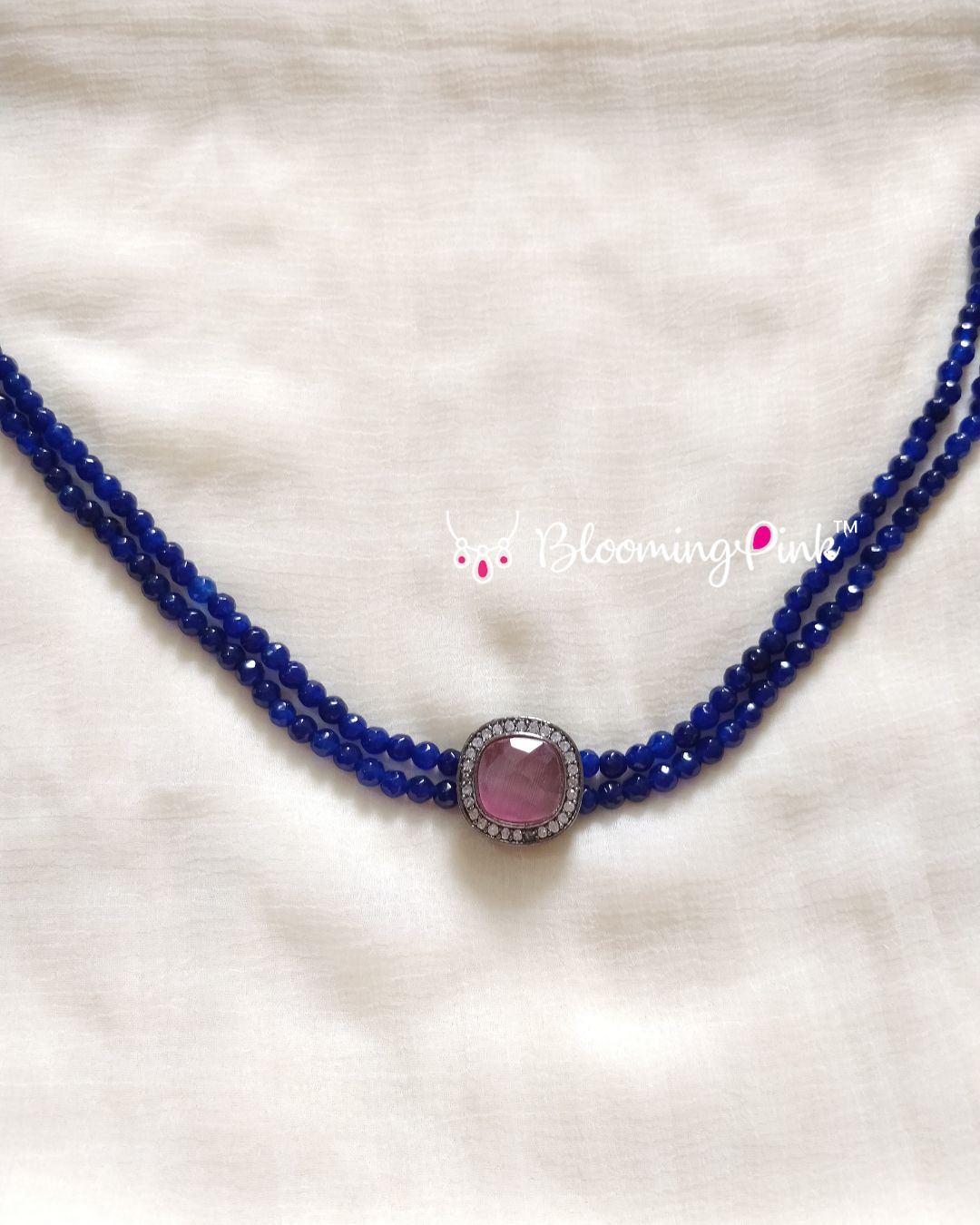 Hina Agates Short Necklace