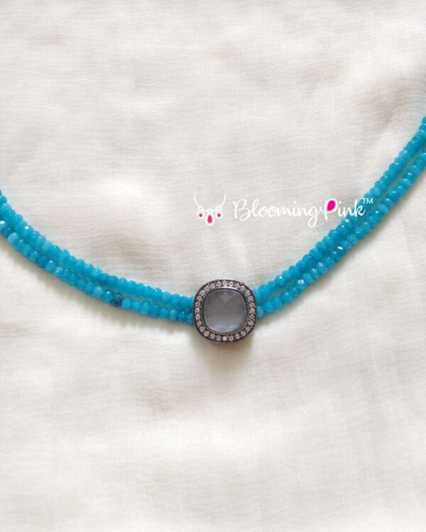 Hina Agates Short Necklace