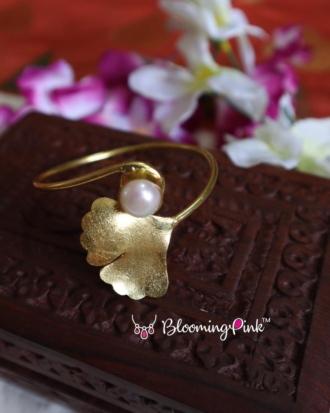 Gulmohar Pearl Bracelet