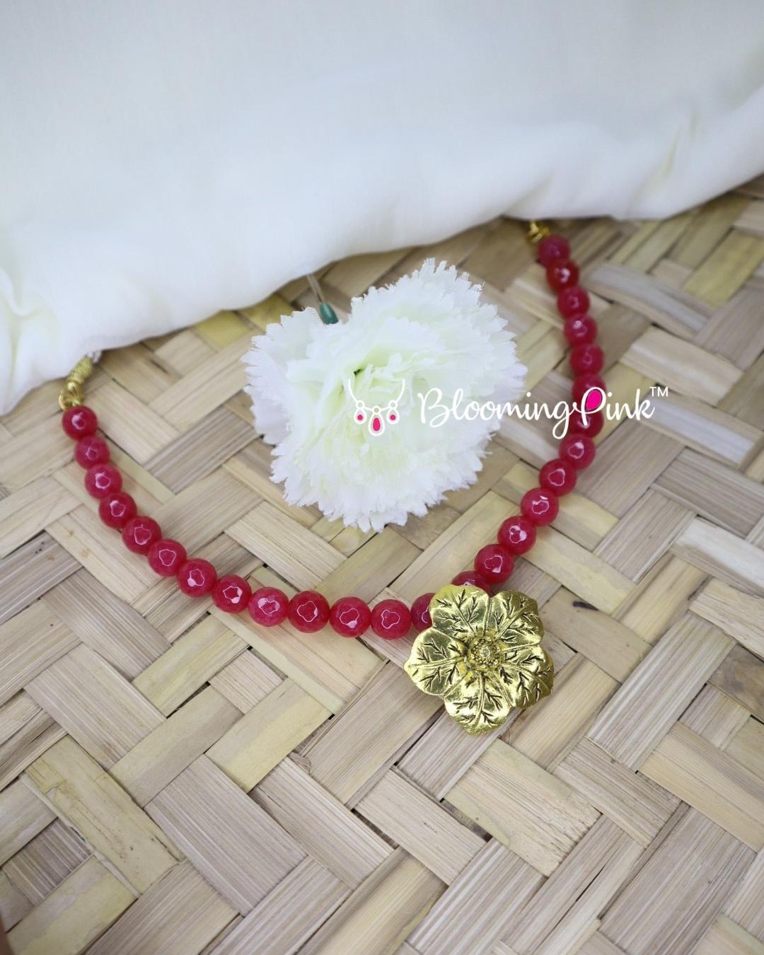 Kusumam Short Necklace