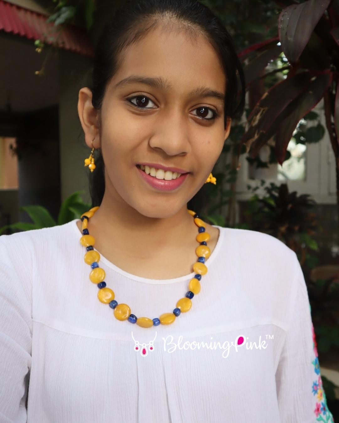 Button Necklace