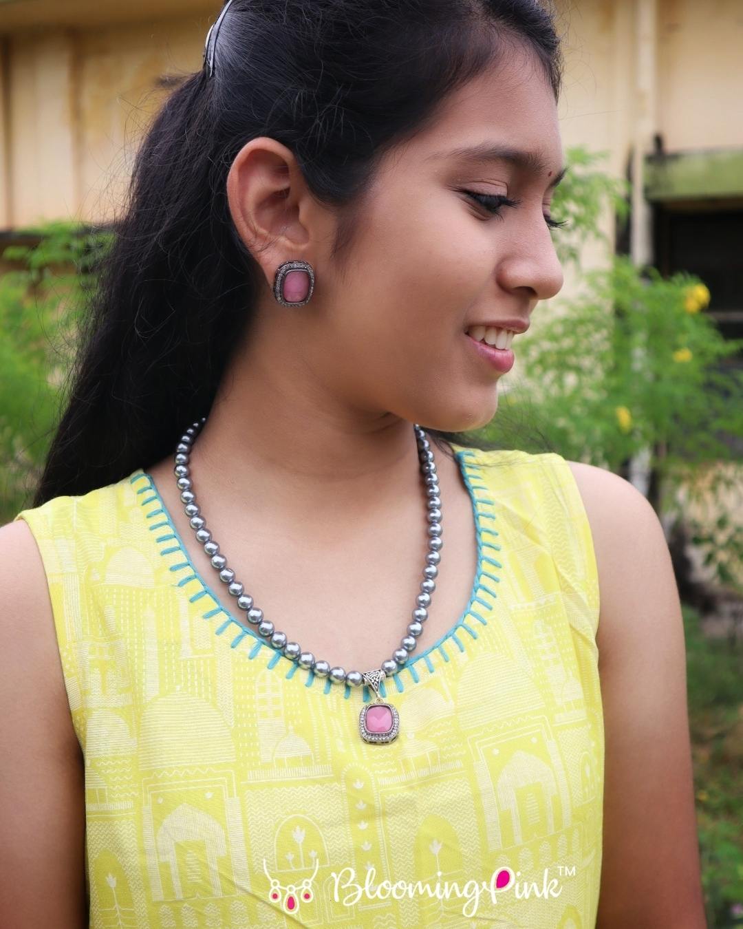 5 Bella Pearl Necklace