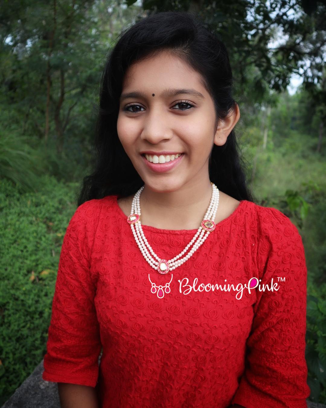 Vibha Necklace