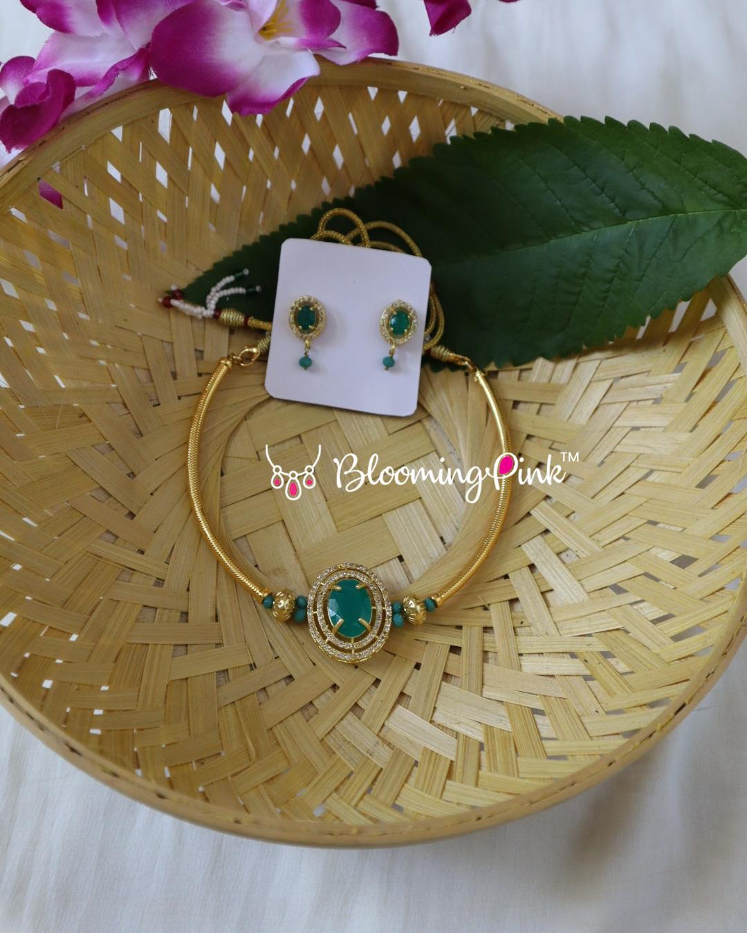 Oval Green Hasli