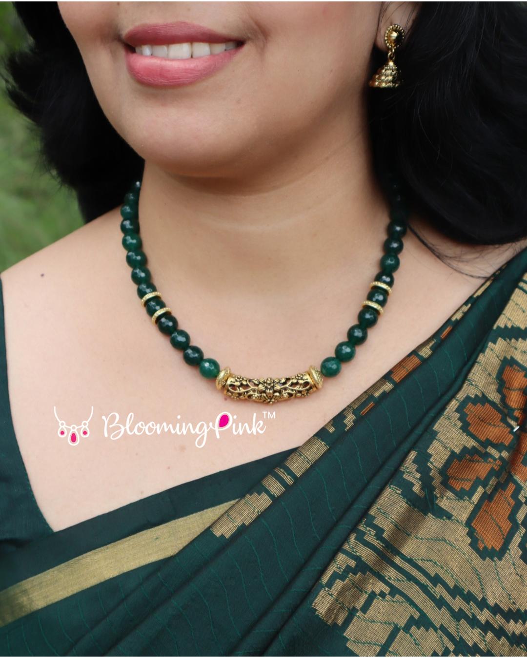 Laya Green Agate Short Necklace