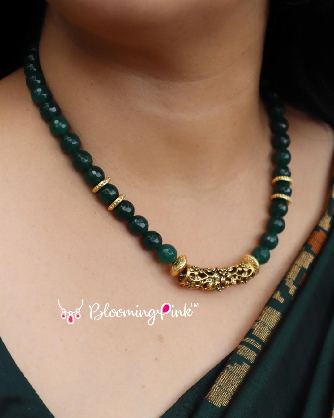 Laya Green Agate Short Necklace