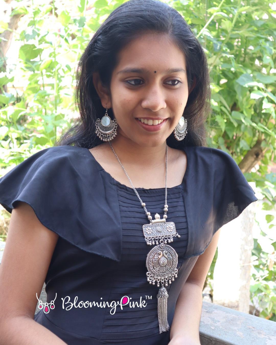 Saachi Oxidised Neck Set