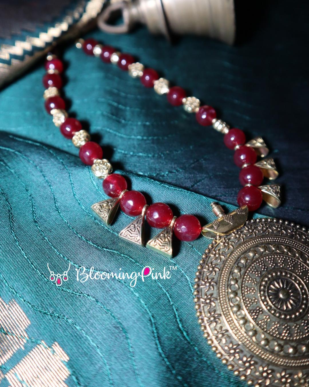 Maroon Agates Short Necklace