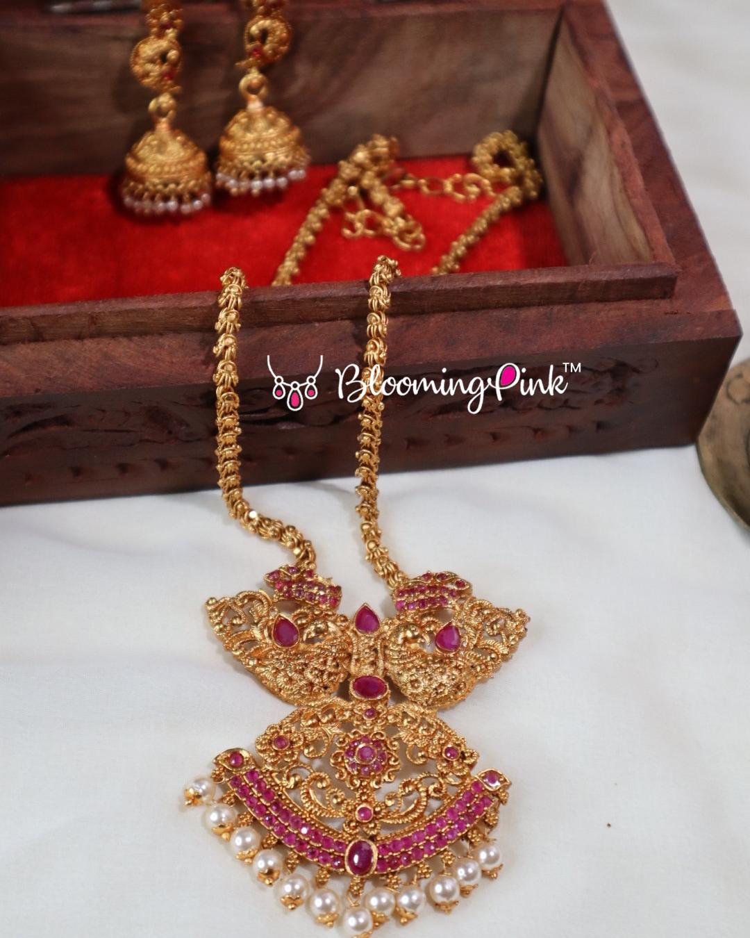 Matte Gold Necklace