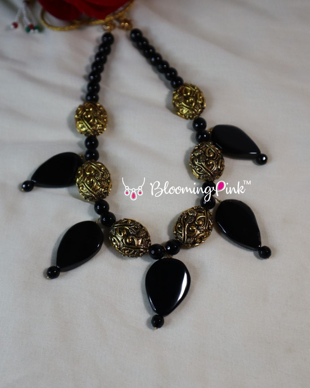 Wide n Wild Black Necklace
