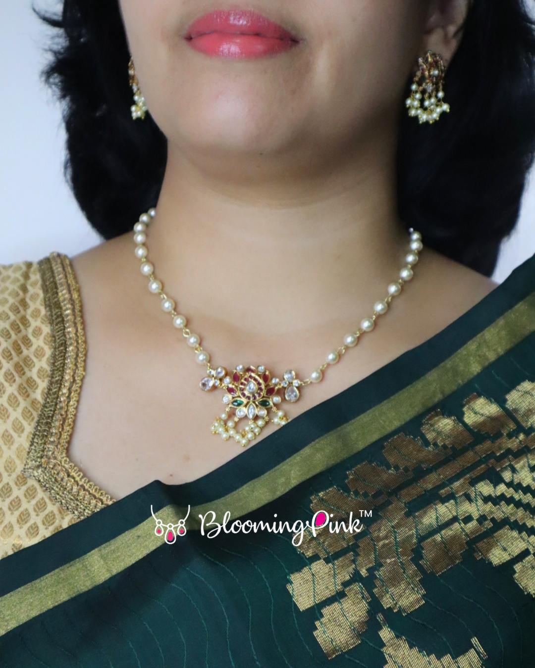 Rithu Pearl Necklace