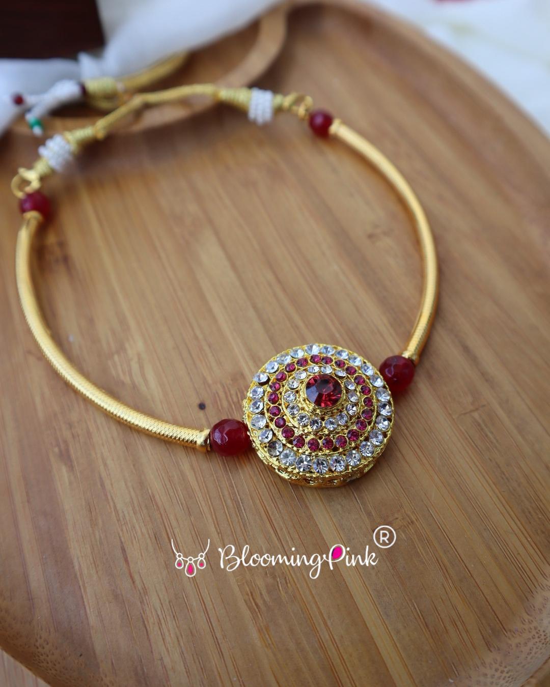 Golden AD pendant Hasli