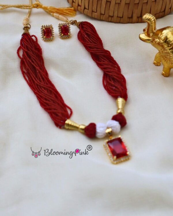 Maharba Maroon Seed Necklace