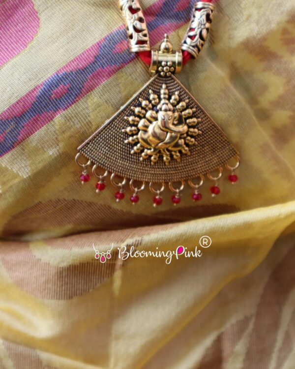 Red Dori Ganesha