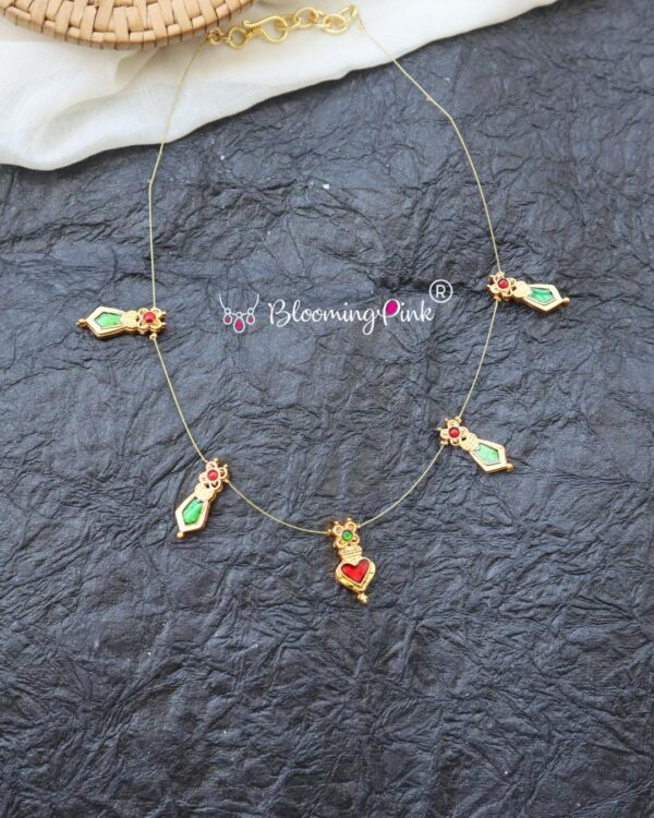 Invisible Kemp Palakka Necklace