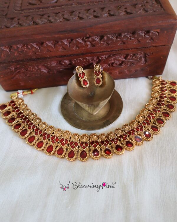Red Palakka Drop Choker