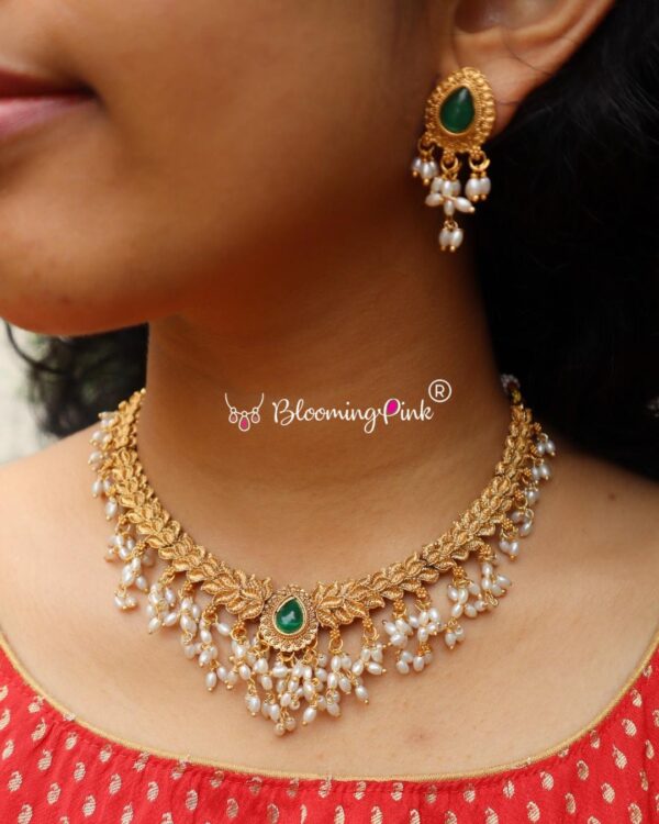 Navya Green Short Necklace