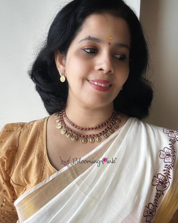 Lakshmi Coin Kemp Layer Necklace