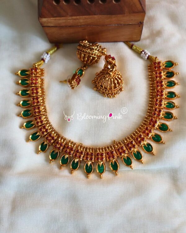 Haripriya Palakka Necklace