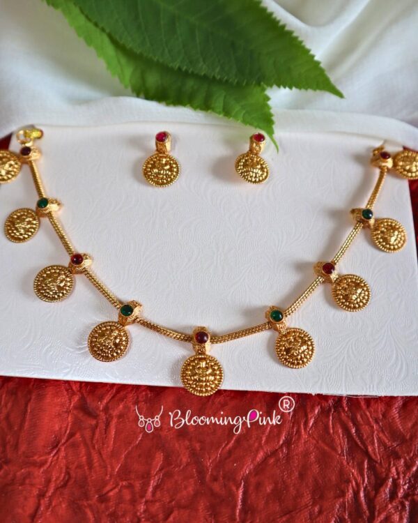 Vasudha Coin Short Necklace