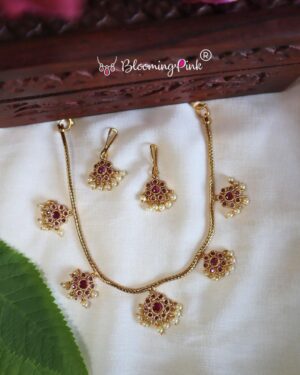 Pushpam Short Necklace