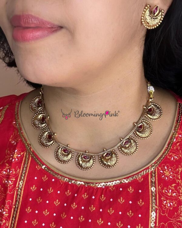 Chandrarupa Choker