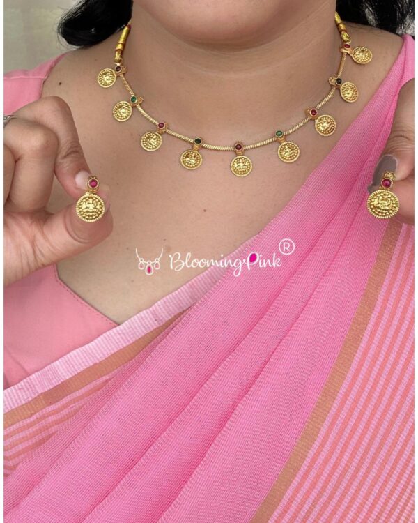 Vasudha Coin Short Necklace